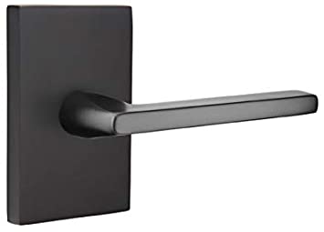 EMTEK HELIOS LEVER WITH MODERN RECTANGULAR ROSETTE PASSAGE RH FLAT BLACK (US19) 5112